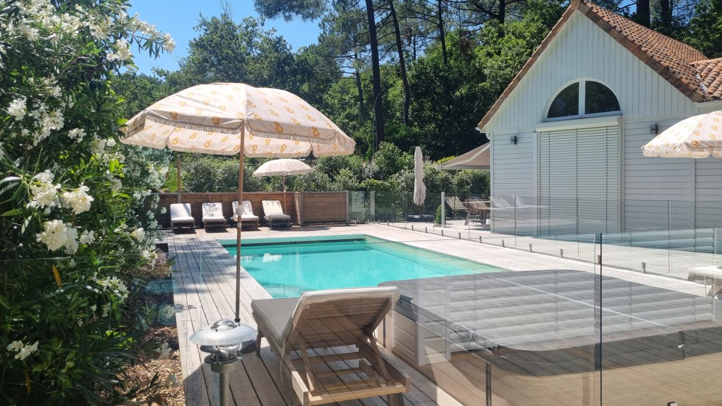 Belle propriété totalement rénovée avec piscine Golf de Biscarosse
